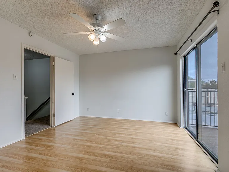 8123 Scottshill — Photo 18