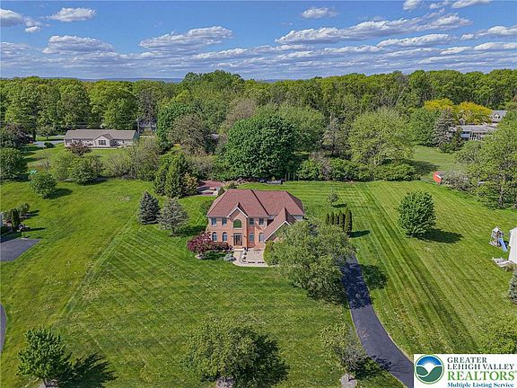 2nd image of 6551 Overlook Rd