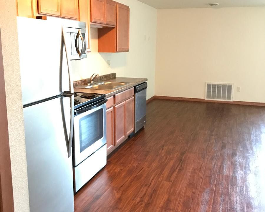 2nd image of 715 Martin Ave APT 318