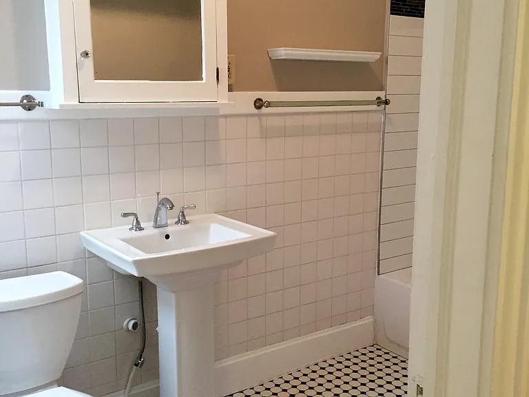 1400 N Detroit St #6 — Photo 26