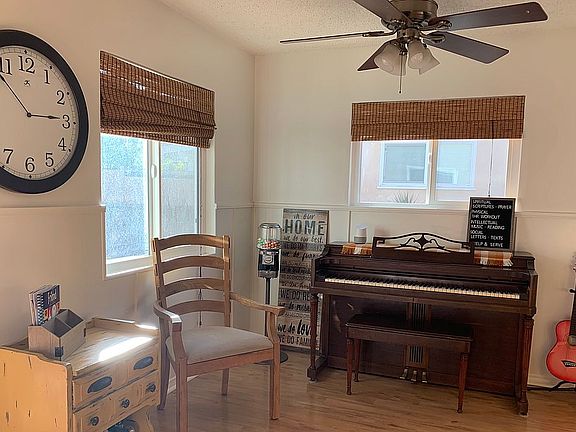 Piano room or eating area 
