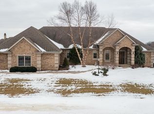 3007 Lennon Ln, Neenah, WI 54956