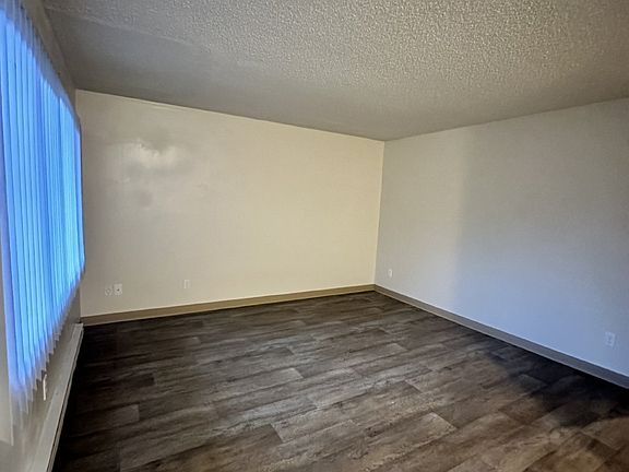 3rd image of 13746 SE Powell Blvd #848E12350