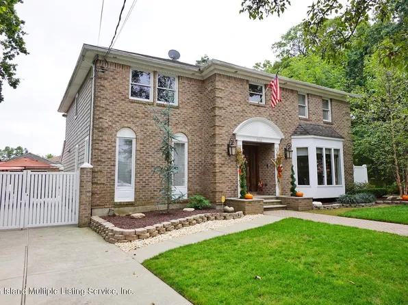 1733 Carlton Ave, Staten Island, NY 10309