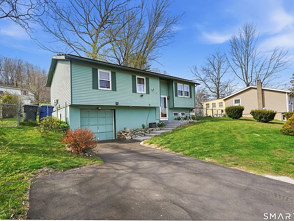 2nd image of 22 Spring View Lane