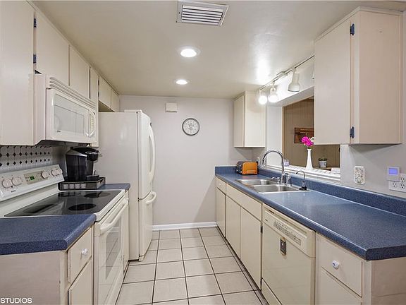 4th image of 2506 Driftwood Dr