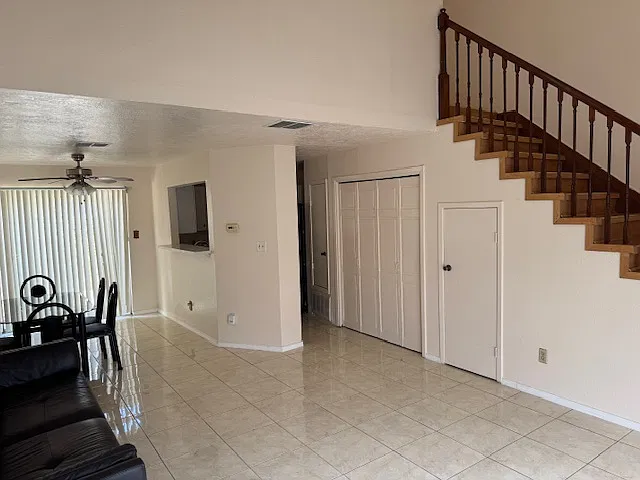1 bed, 822 sqft, $1,200 — Photo 3
