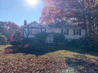 55 Montgomery Dr, Plymouth, MA 02360