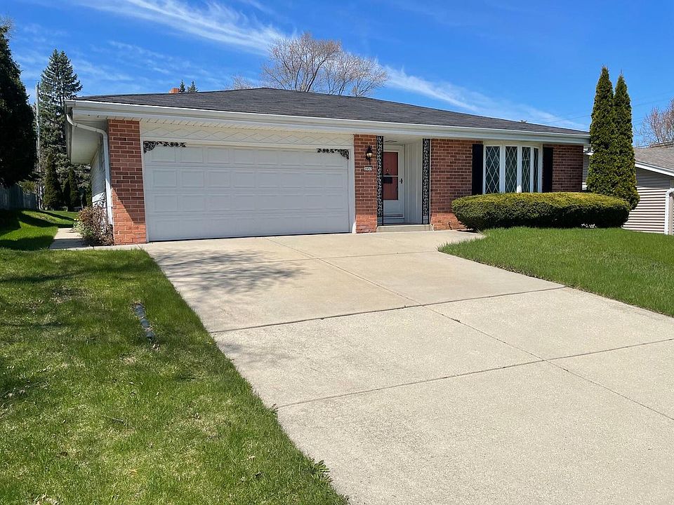 2957 S 90th St, West Allis, WI 53227 MLS 1833062 Zillow