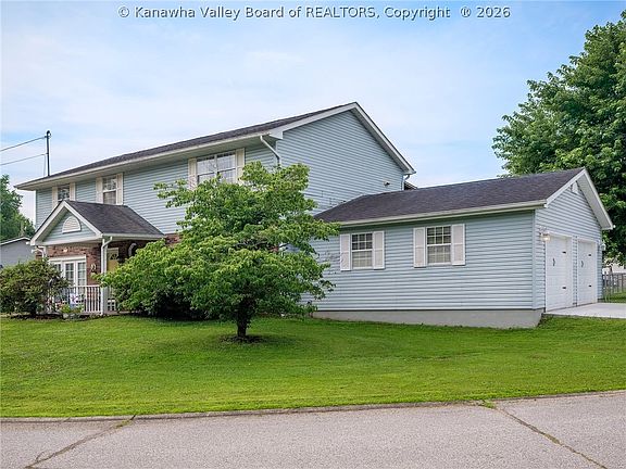 4th image of 121 Allen Ct