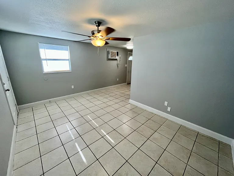 Terrace Hill Apartments — Photo 8