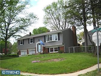 1st image of 831 Parkside Blvd