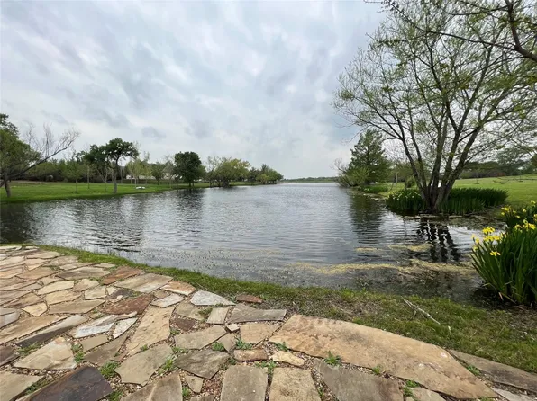 348 Harvest Hill Dr, Heath, TX 75032