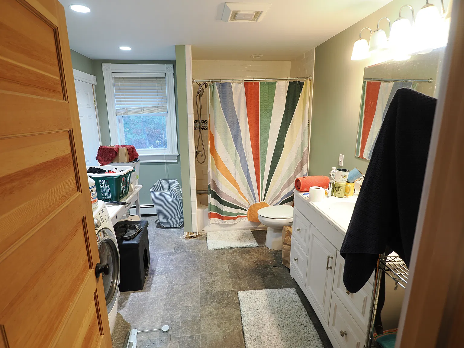 3 bed, 1900 sqft, $3,000 — Photo 2