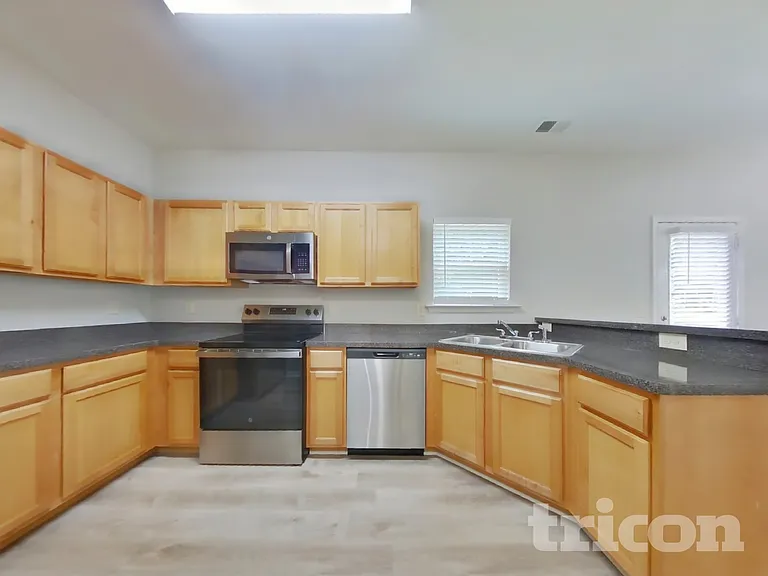 45 Wyndham Ct SE — Photo 9