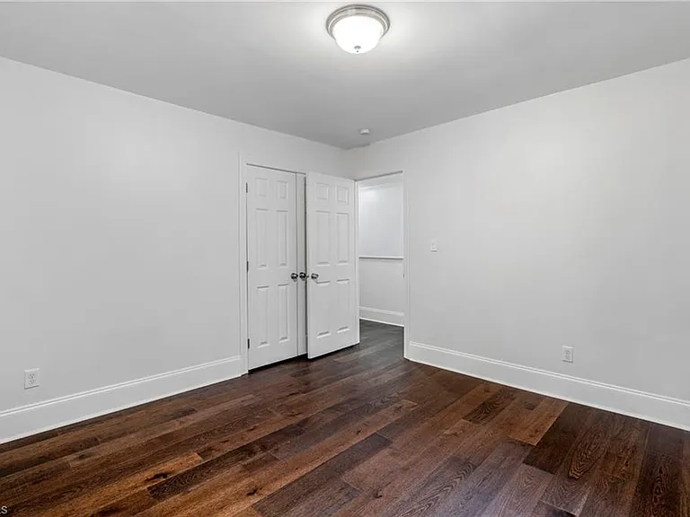 4103 Oak Hollow Dr — Photo 28