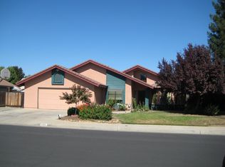 2475 Sample Ave, Clovis, CA 93611