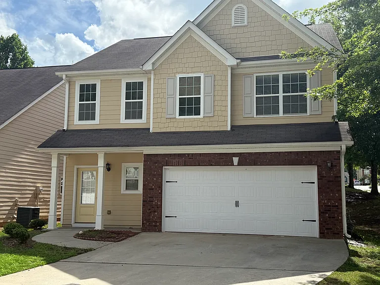 2178 Capella Cir SW — Photo 2