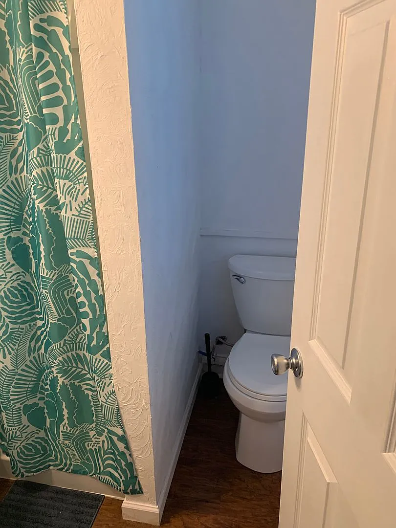311 Meyran Ave — Photo 3