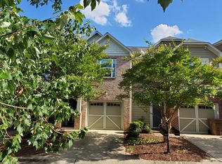 624 Baucom Grove Ct, Cary, NC 27519