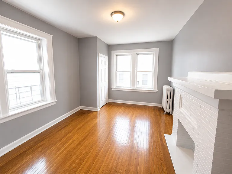 220 Roseville Ave #210 — Photo 6