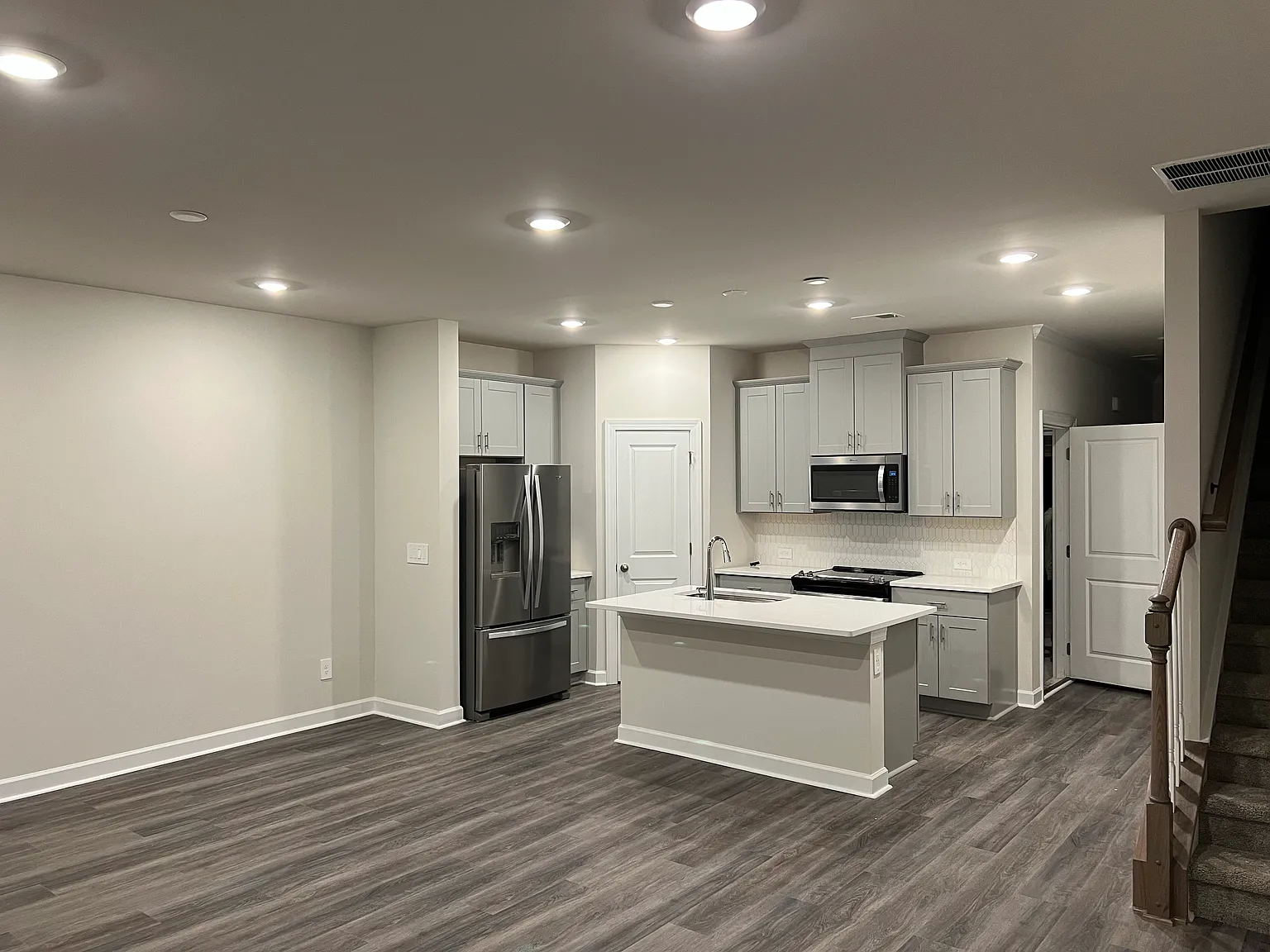 3643 Backwater St — Photo 3