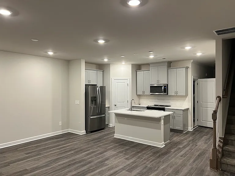 3643 Backwater St — Photo 3
