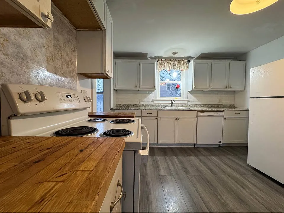 3 bed, 224 sqft, $2,500 — Photo 4