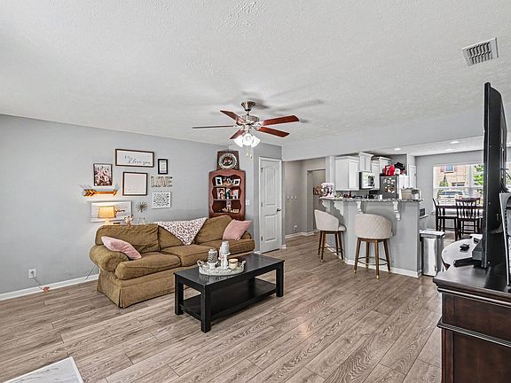 5th image of 3513 Nightshade Dr