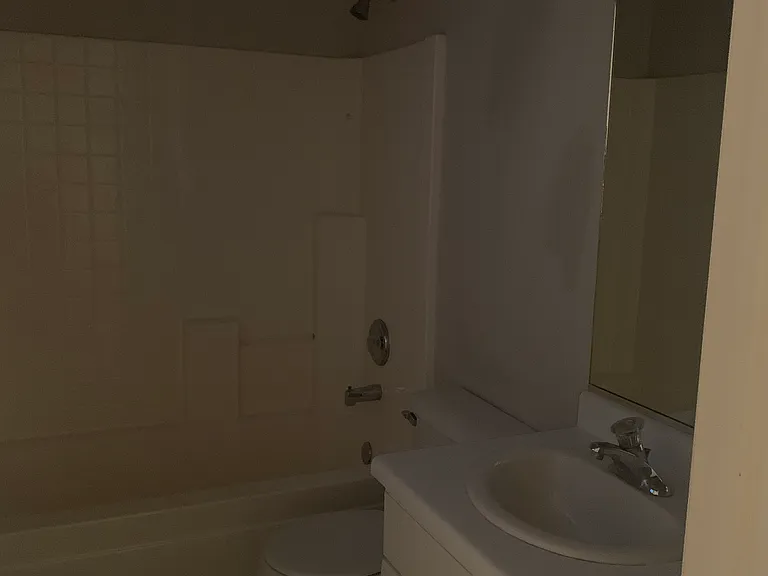 1735 W 540 N #2006 — Photo 18