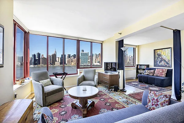 Sold by Halstead Real Estate | media 15