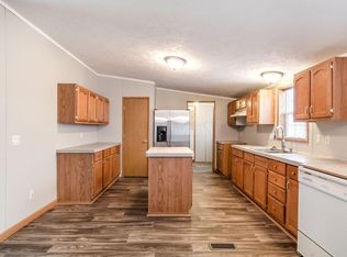 320 Robert Dr, Pataskala, OH 43062