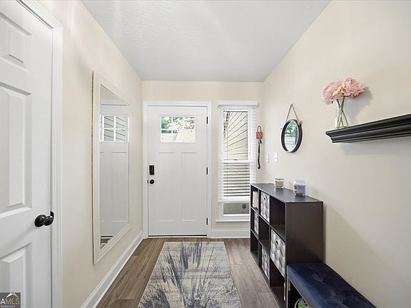 5th image of 220 Yuba Walk