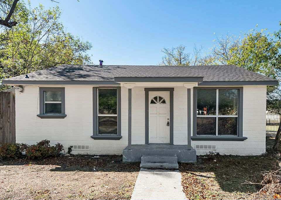 1st image of 1802 Gus Thomasson Rd