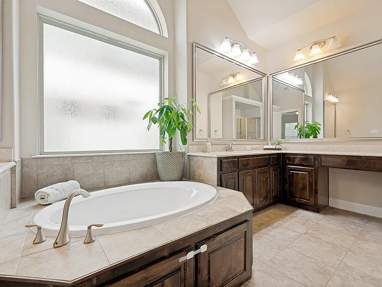 13340 Sellaronda Way — Photo 18