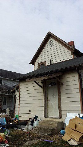 2nd image of 438 Spring St