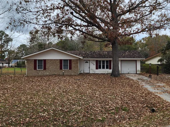 135 Tall Spruce Dr, Moncks Corner, SC 29461
