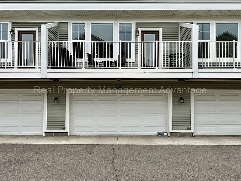 547 Parkside Way — Photo 26