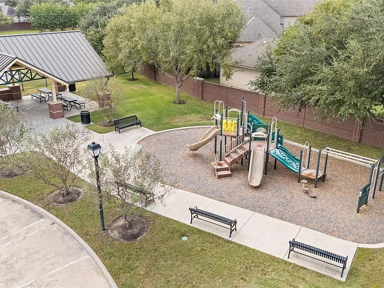 17207 Mossbriar Ln — Photo 27