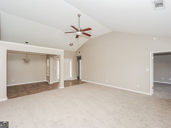 5th image of 425 Buffington Dr