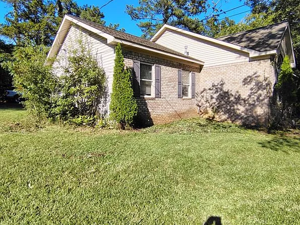 2201 Fairmont Dr, Tuscaloosa, AL 35405