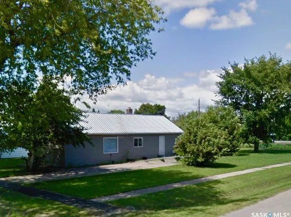 200 2nd Street N, Wakaw, SK S0K 4P0