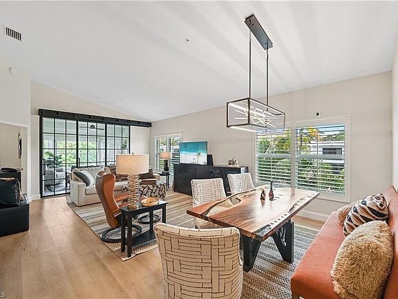 4th image of 547 11th AVE S #204