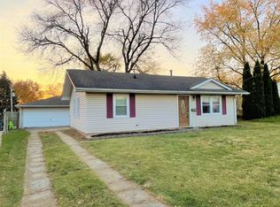 1611 Innercircle Dr, Crest Hill, IL 60403