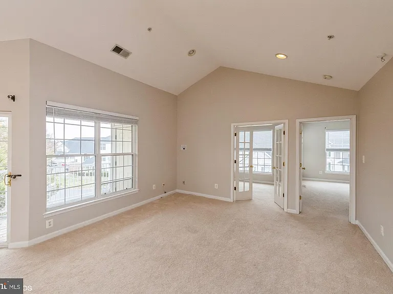 25340 Lake Mist Sq #301 — Photo 8