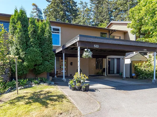 533 Crossandra Cres, Saanich, BC V8Z 6G4