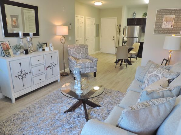 335 Ferry Blvd Unit 116