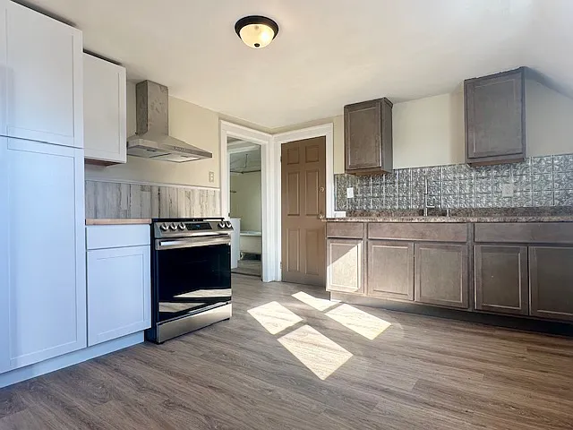 845 Prospect Ave #2 — Photo 2
