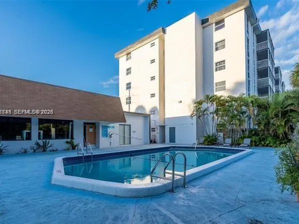 16950 W Dixie Hwy #A129, North Miami Beach, FL 33160