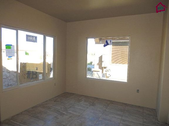 4th image of 3550 Calle De Sierra